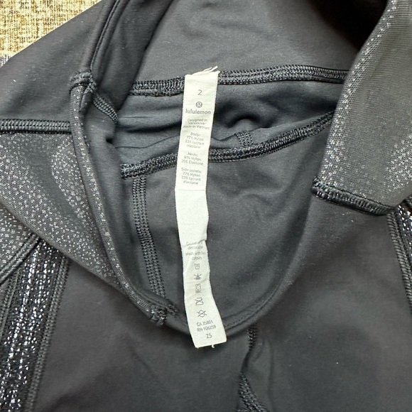 lululemon power lines high rise crop 21” black size 2 - Picture 8 of 9